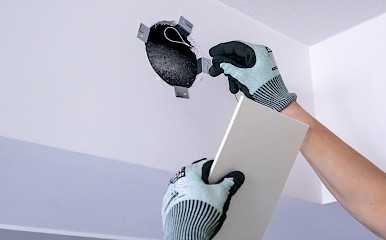 Tarkastusluukku, magneettikiinnitys