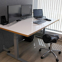 Sähköpöydät ja kannet